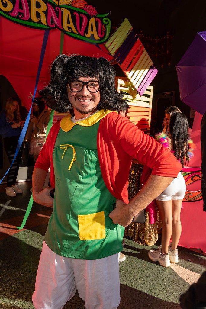 Image gallery marquee